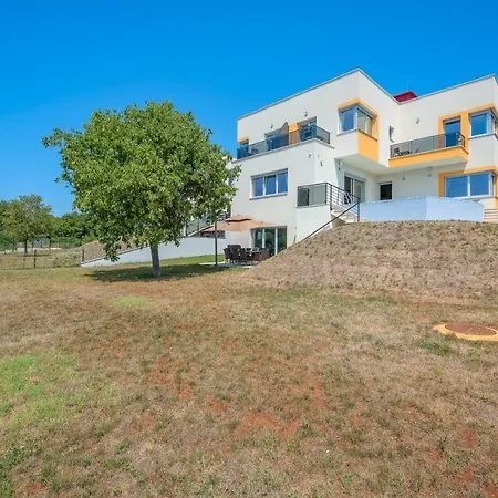 빌라 Magnolija 풀라