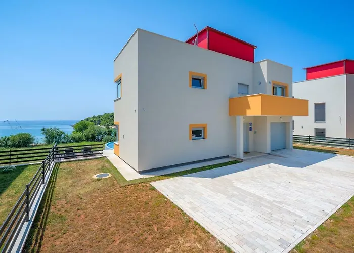 Magnolija * Пула